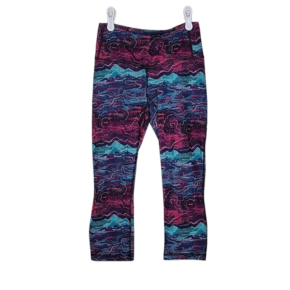 Patagonia Centered Capri Tights in Craft Pink/Canyon Glades